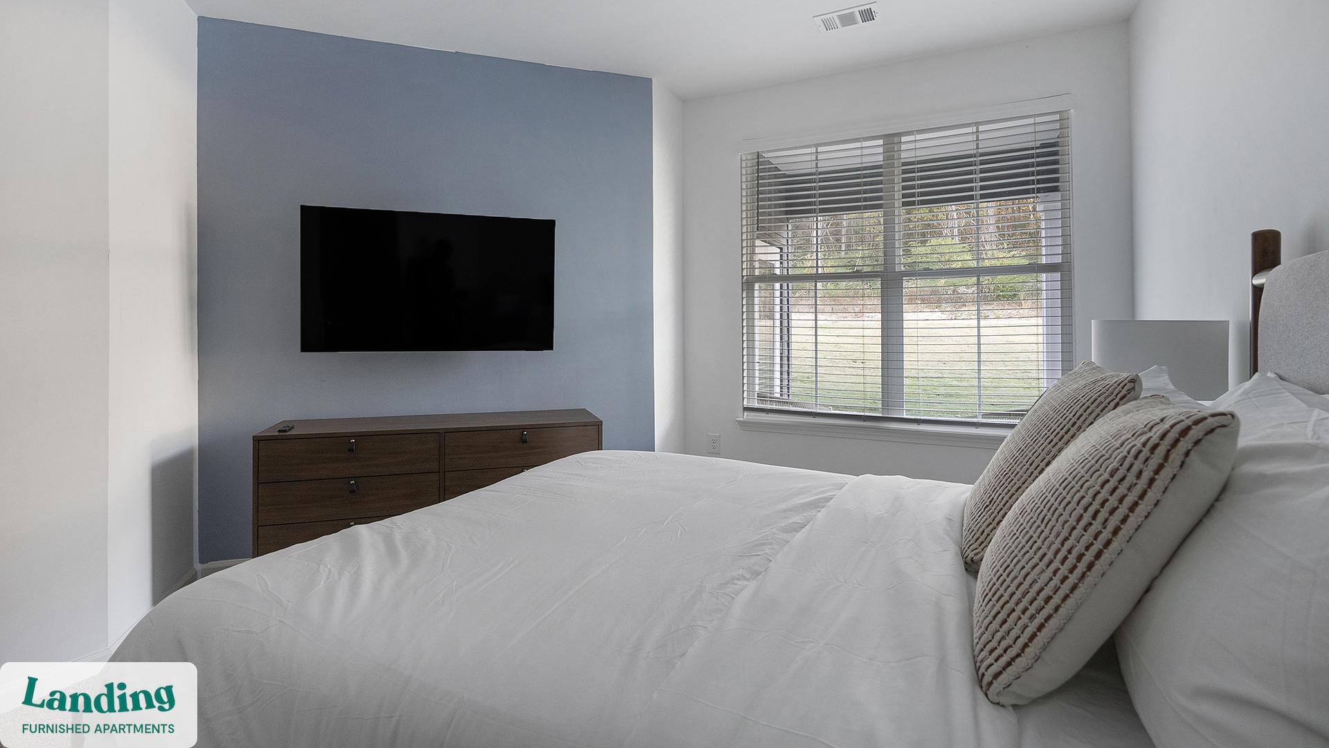 Building Photo - 2800 Milan Ct