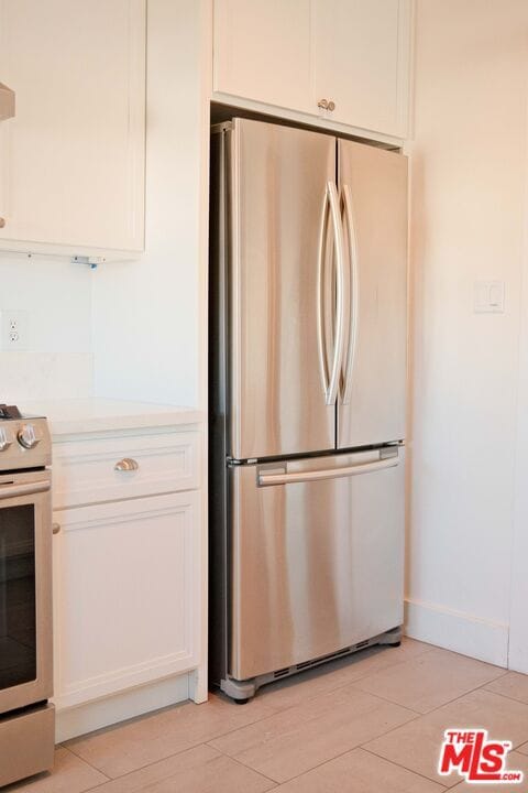 Building Photo - 466 1/2 N Gardner St