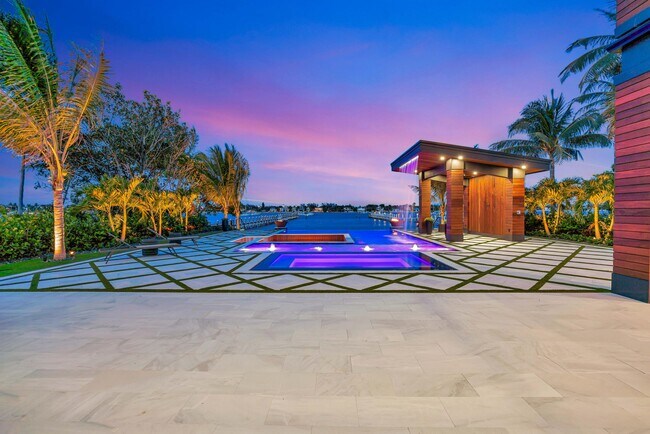 Building Photo - 416 S Lake Dr