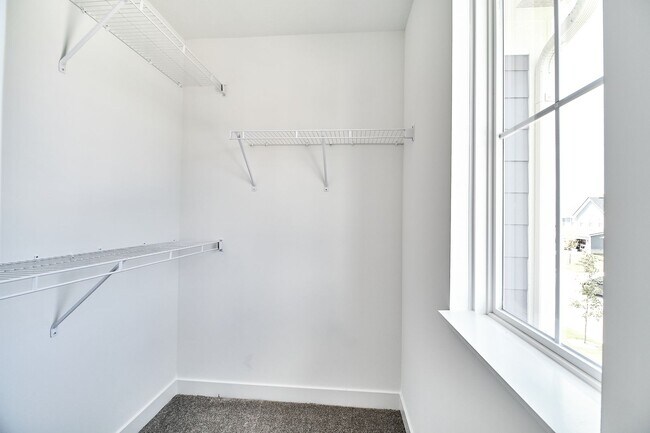 Building Photo - 408 Eisenhower St