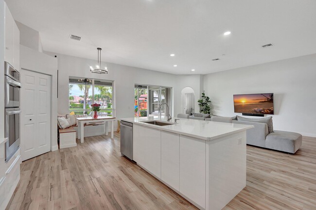 Building Photo - 5035 NW 57th Way