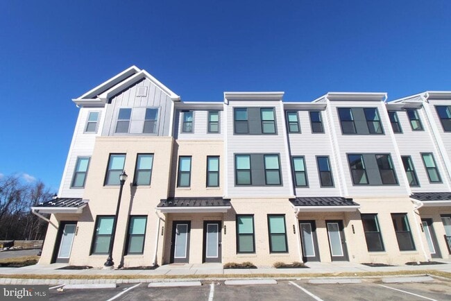 Building Photo - 410 Reading Ct