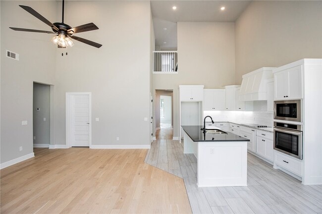 Building Photo - 1 Nairn Ln