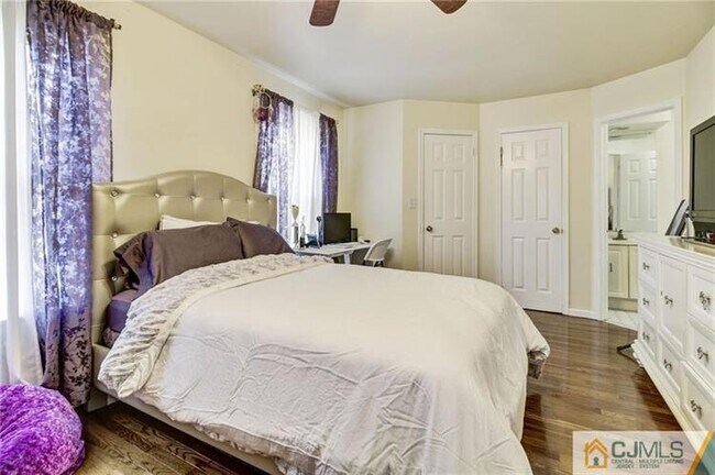 Building Photo - 1502 Timber Oaks Rd