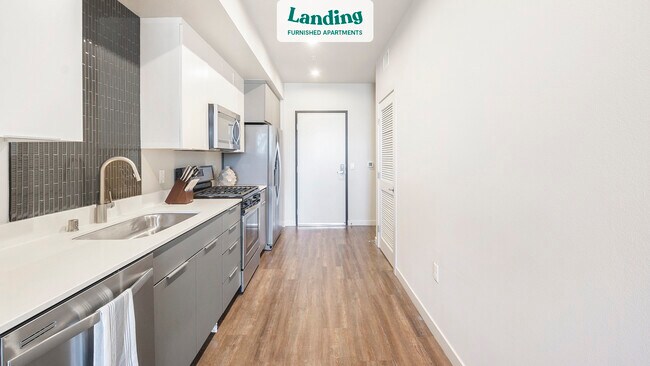 Building Photo - 2211 E Orangewood Ave