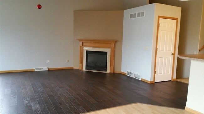 Building Photo - 8035 Starr Grass Dr