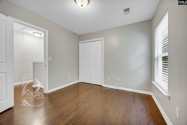 Building Photo - 328 Northwood St
