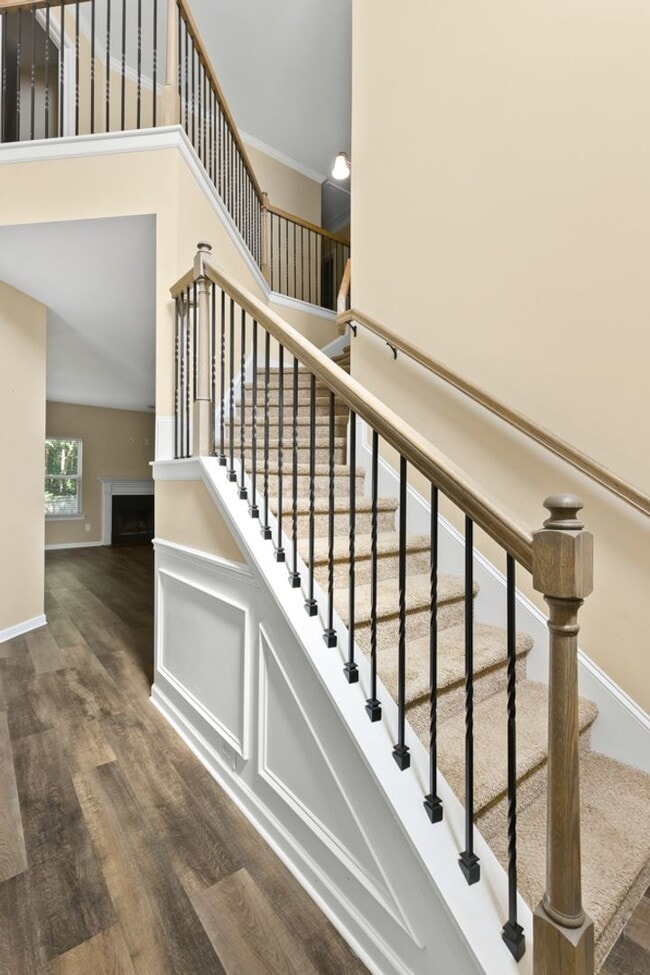 Building Photo - Spacious 5BR Home with Huge Fenced Backyard in The Reserve at Wyndham Gates!