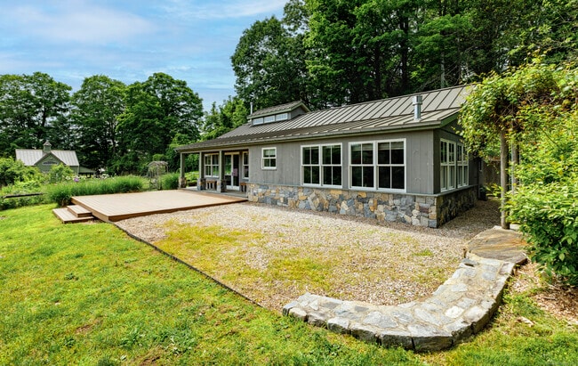 Building Photo - 3700 Durham Rd