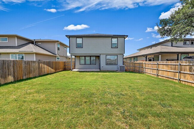 Building Photo - Spacious & Stylish Living in Liberty Hill