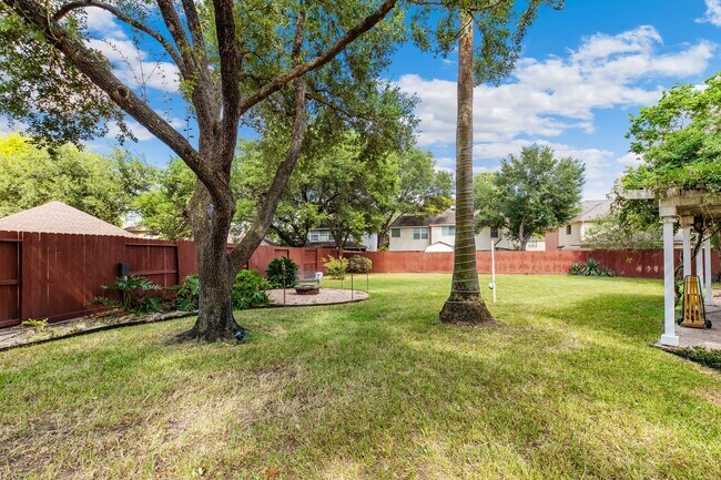 Building Photo - 15826 Jamie Lee Dr