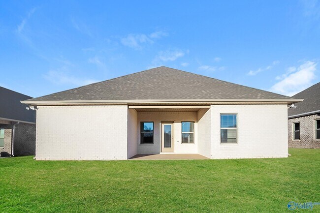 Building Photo - 21816 Nature’s Cv Dr