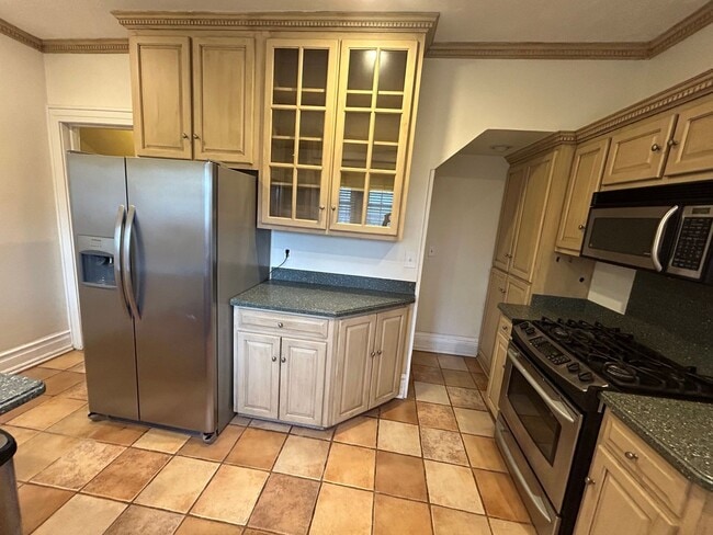 Building Photo - 3/2 House in Old East Rome $1,895