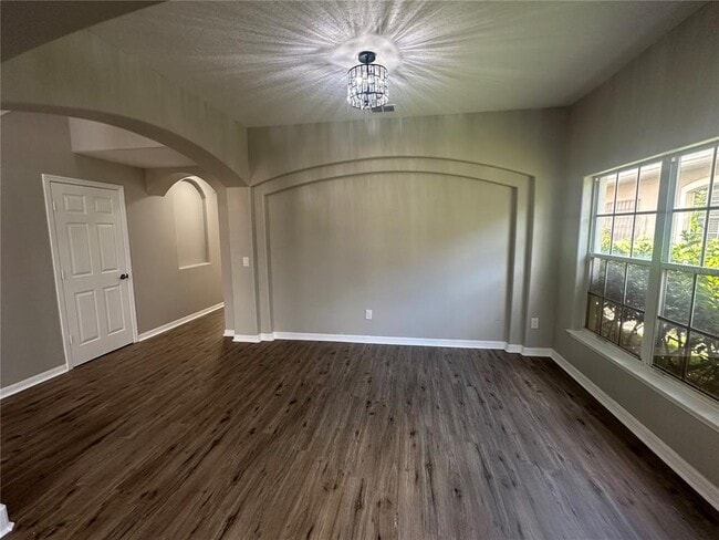 Building Photo - 10446 Stone Glen Dr
