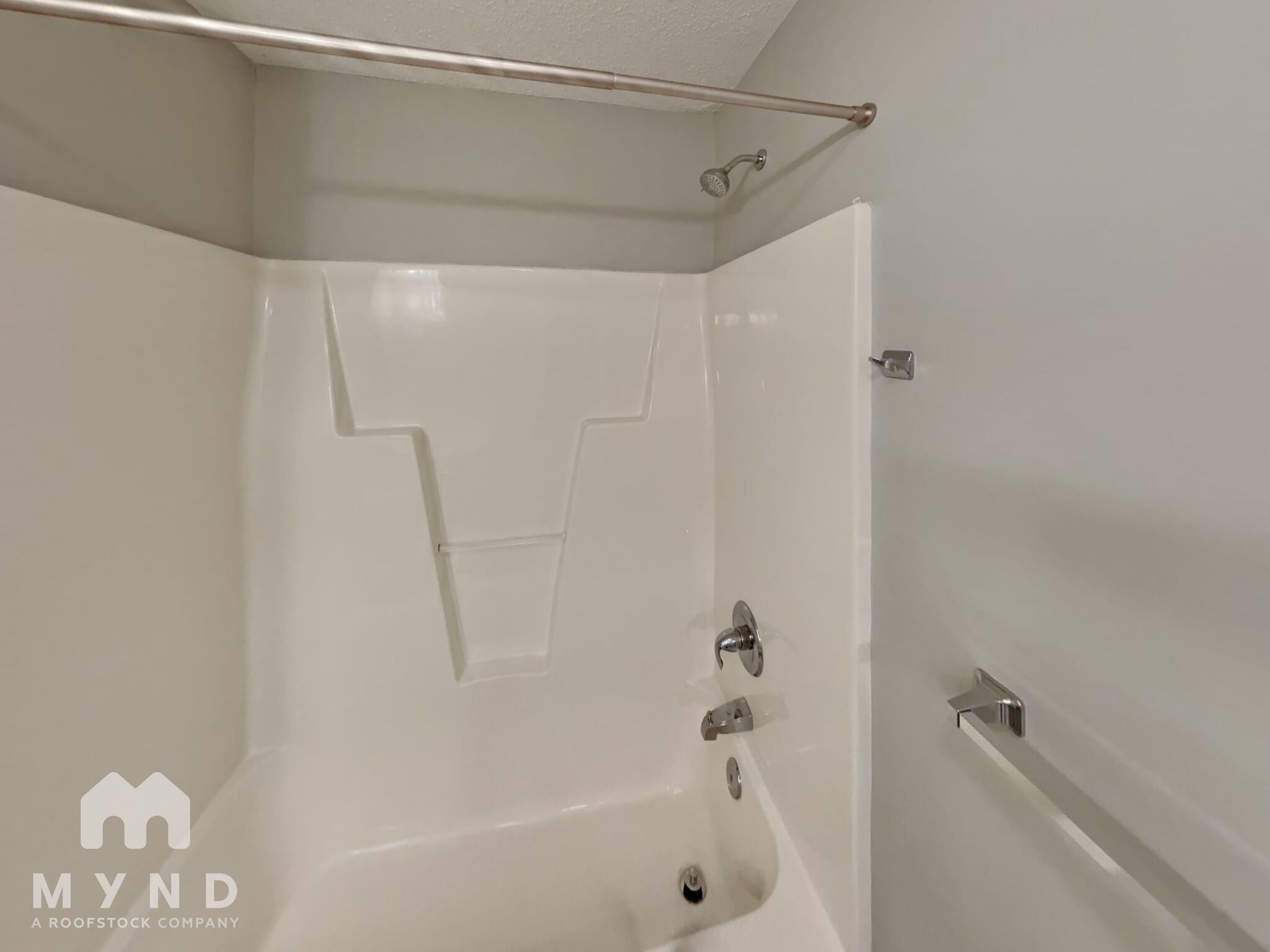 Building Photo - 2443 Hawk Ridge Dr