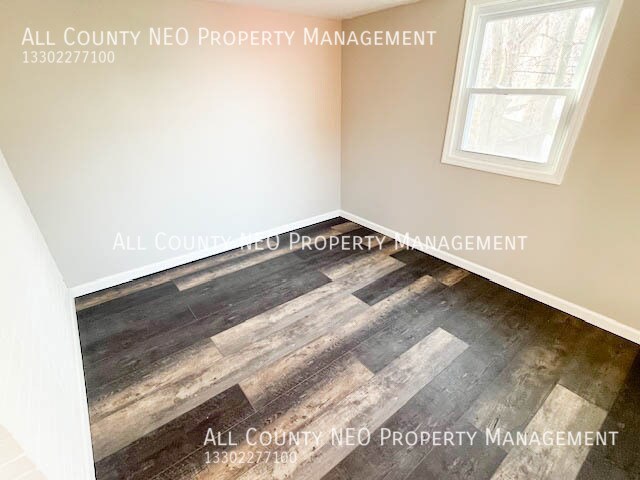 Building Photo - 13526 Cedar Rd