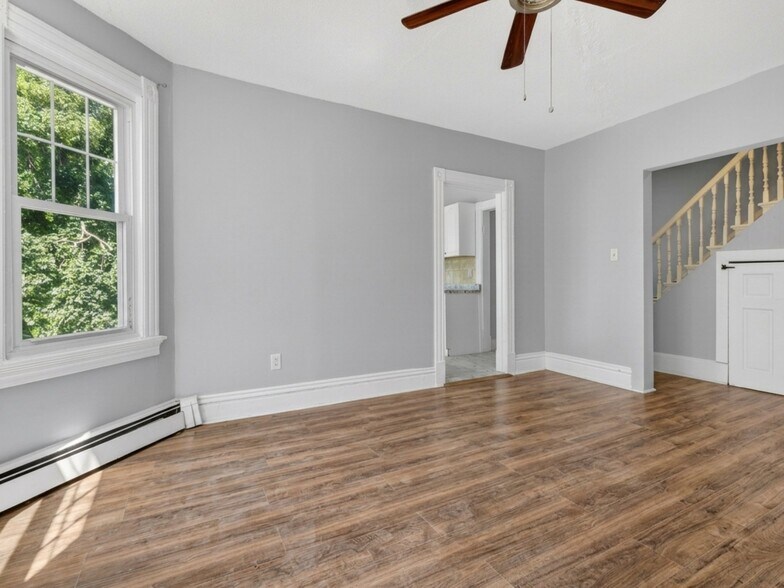 Building Photo - 195 Laurel Hill Ave