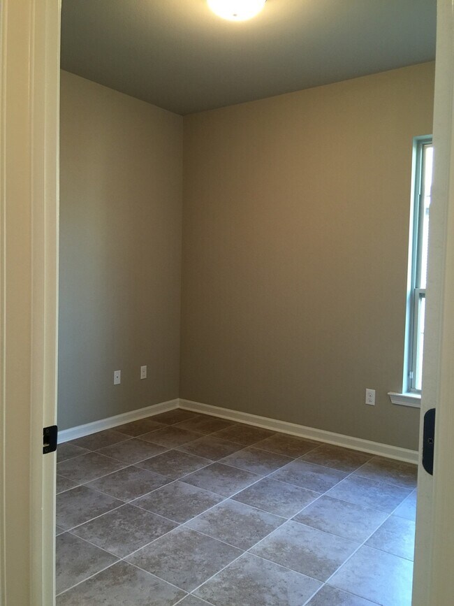 Building Photo - New Lake Front Home in Magnolia Lakes off ...