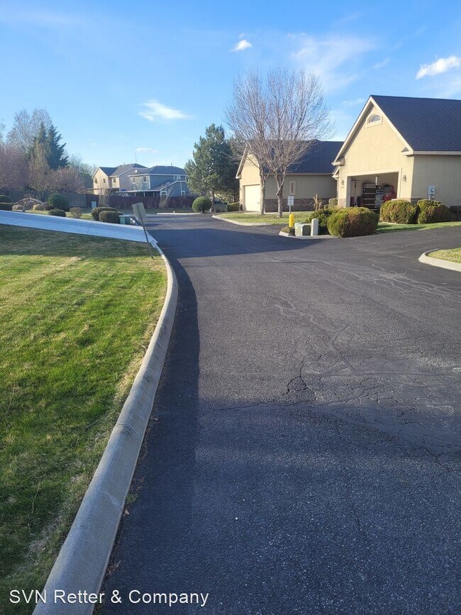 Building Photo - 2 br, 2 bath House - 3121 W 30th Ave, A-102