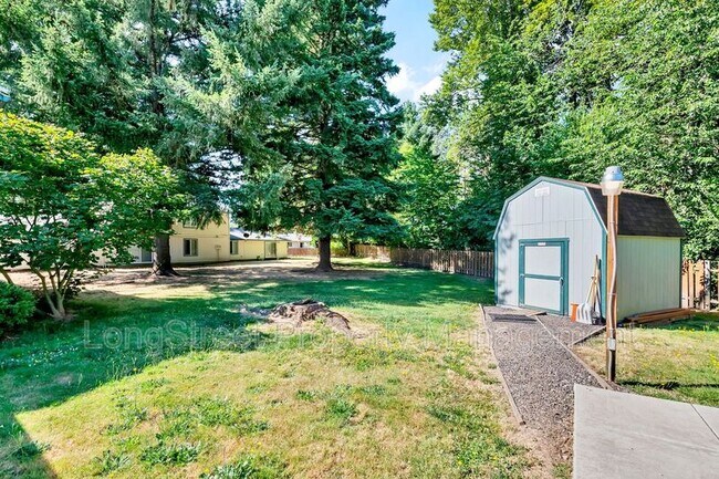 Building Photo - 11355 SW Greenburg Rd