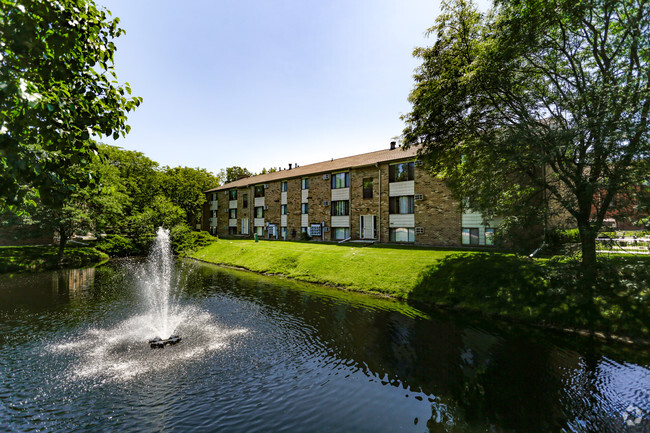 Welcome Home! - Ashton Lake Apartments