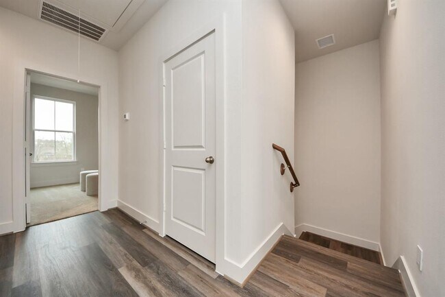 Building Photo - 5210 Burress Springs Ln