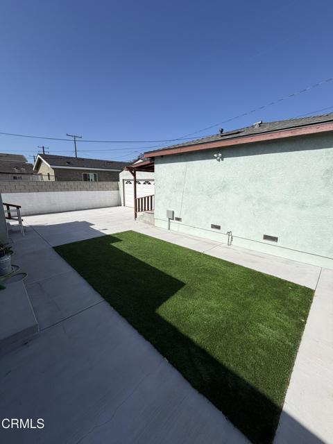 Building Photo - 945 S H St