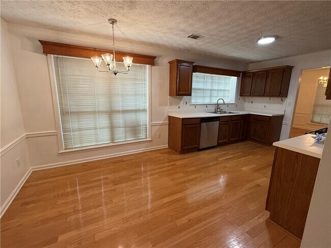 Building Photo - 4820 Tanners Spring Dr