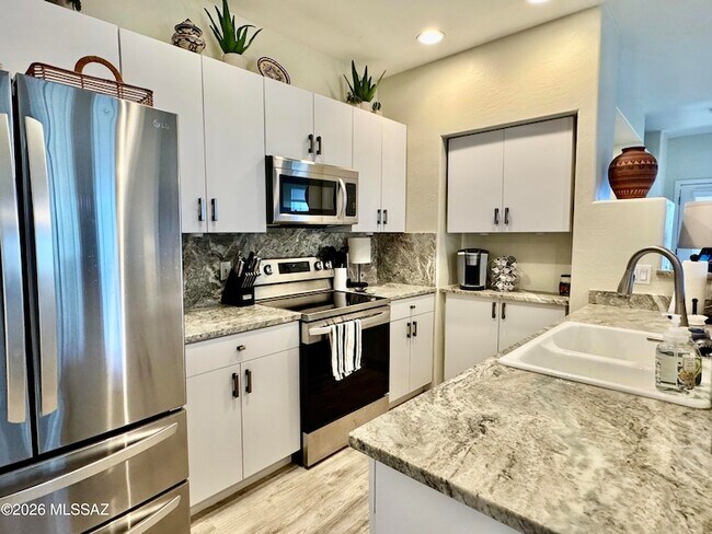 Building Photo - 755 W Vistoso Highlands Dr