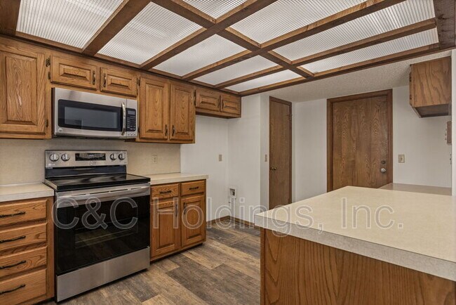 Building Photo - 630 S 276th E Ave