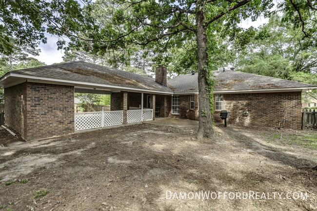 Building Photo - 502 Pelahatchie Shore Dr