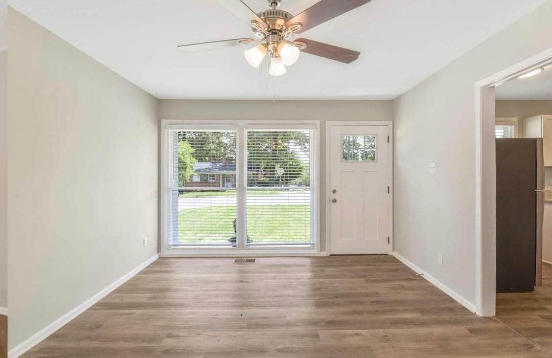 Building Photo - 1841 Haines St