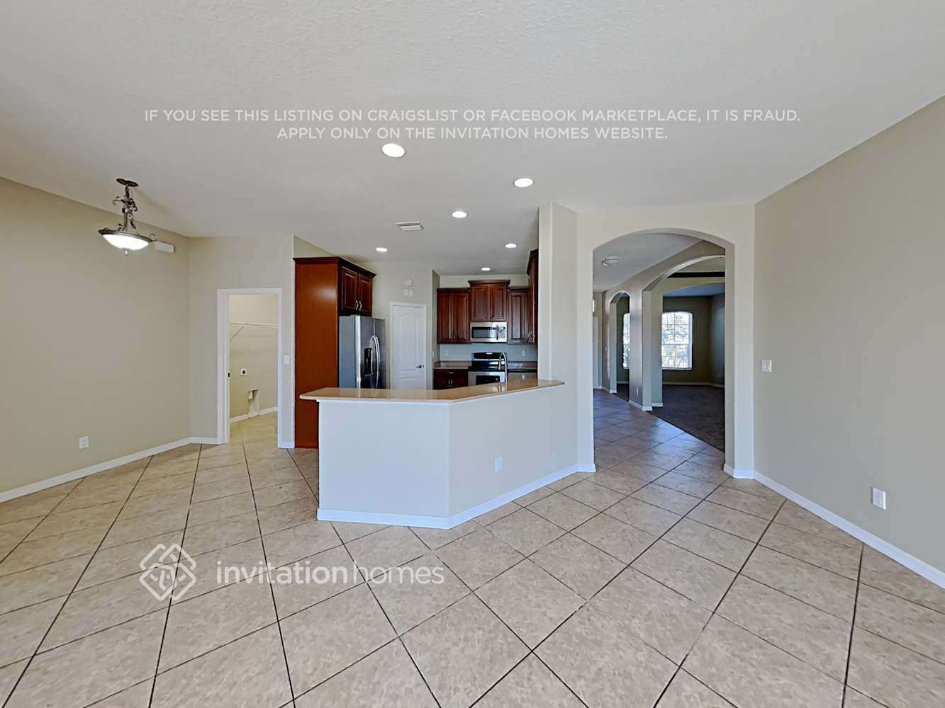 Building Photo - 3208 43rd Ave E