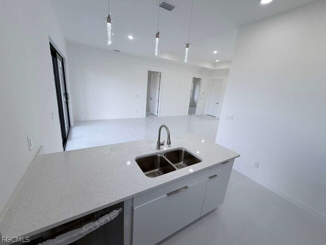 Building Photo - 477 Rayford St