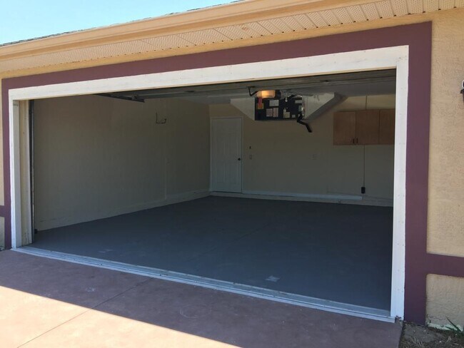 Building Photo - 2183 Hopwood Rd