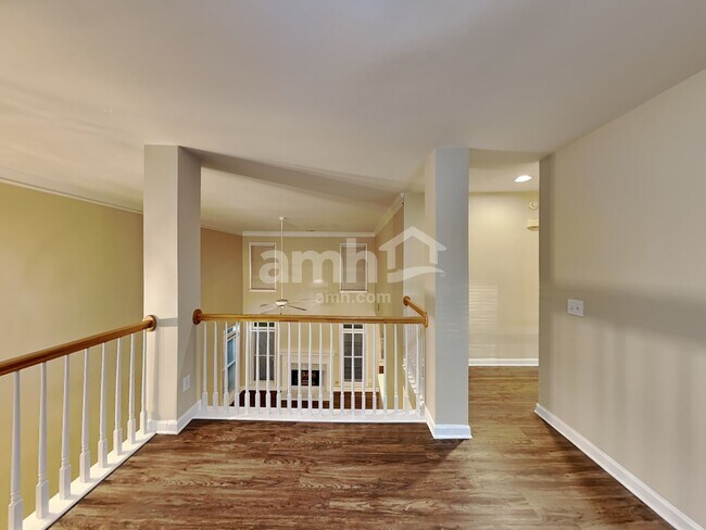 Building Photo - 3178 Vickery Dr NE