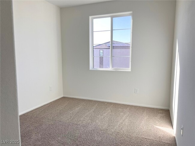 Building Photo - 137 Harmonica Ave