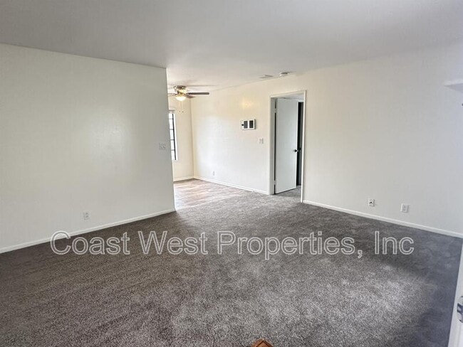 Building Photo - 382 Acacia Ave