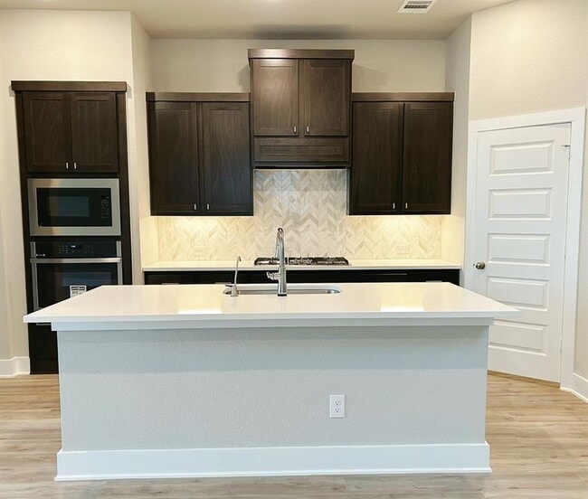 Building Photo - 29623 Burcreek Ln