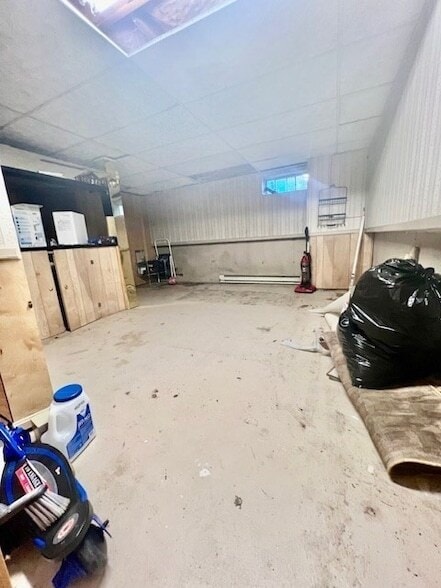 Building Photo - 114 Henshaw St