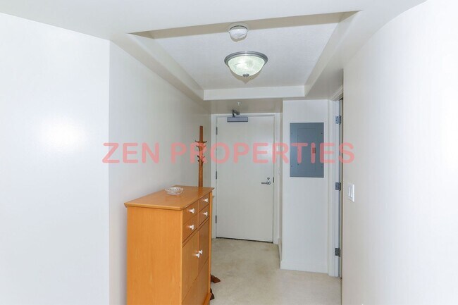 Building Photo - Fully furnished 2 bdrm / 2 bath / 1 parking unit at The Windsor Waikiki