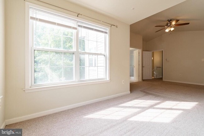 Building Photo - 10301 Greenspire Way