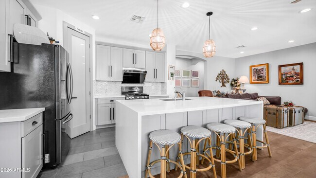 Building Photo - 25084 N 68th Ave