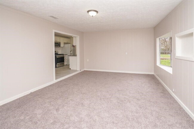 Building Photo - 805 Horncastle St