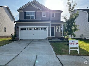 Building Photo - AMAZING LOCATION, Fantastic 4 Bed Home, In...