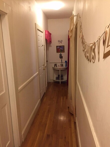 Building Photo - 10 Buckley Ave