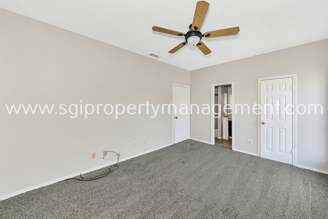 Building Photo - 2101 Count Fleet Dr