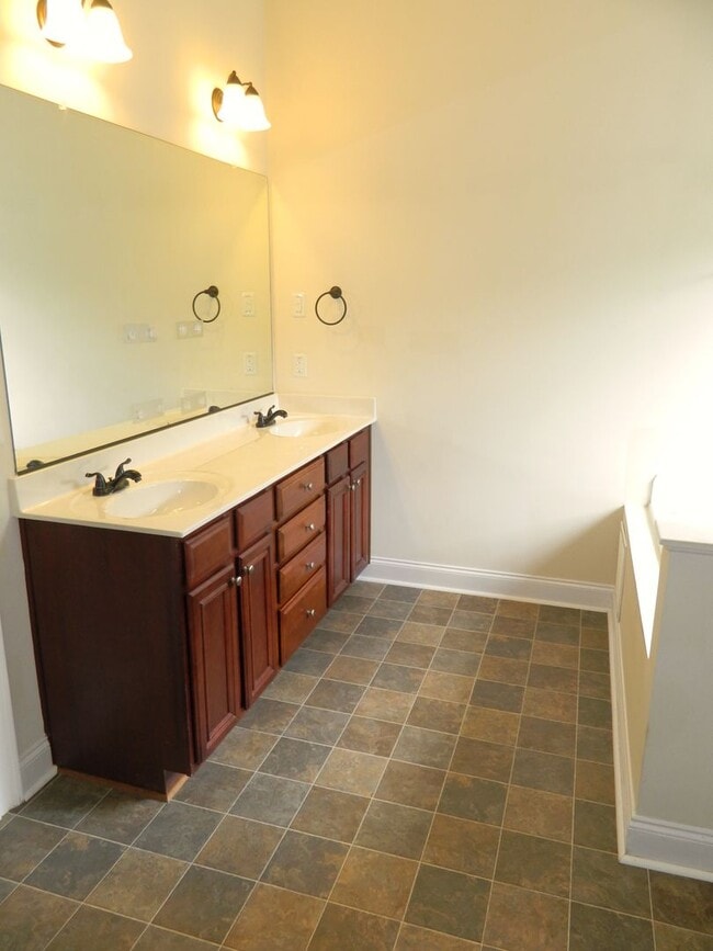 Building Photo - 9515 Berwick Ct