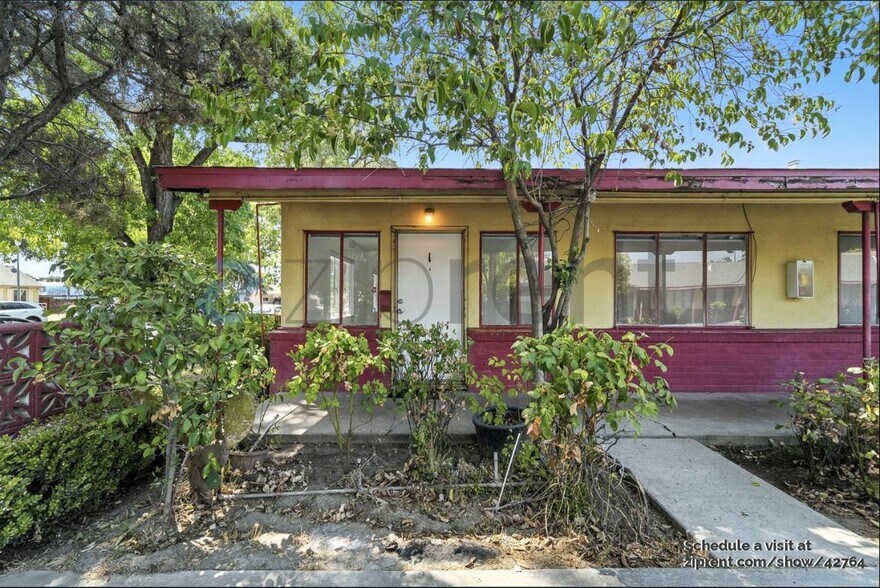 Building Photo - 139 W 18th St