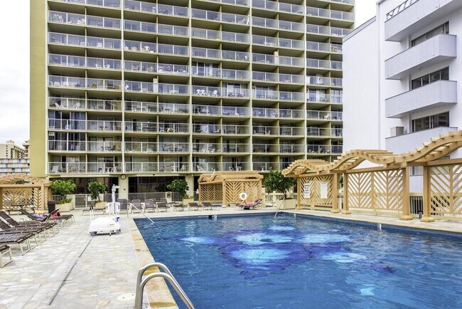 Building Photo - 445 Seaside Ave